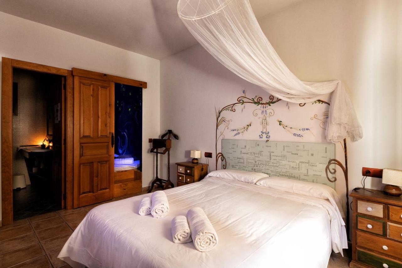 Castellanos de Villiquera Vinarius, Posada Rural المظهر الخارجي الصورة