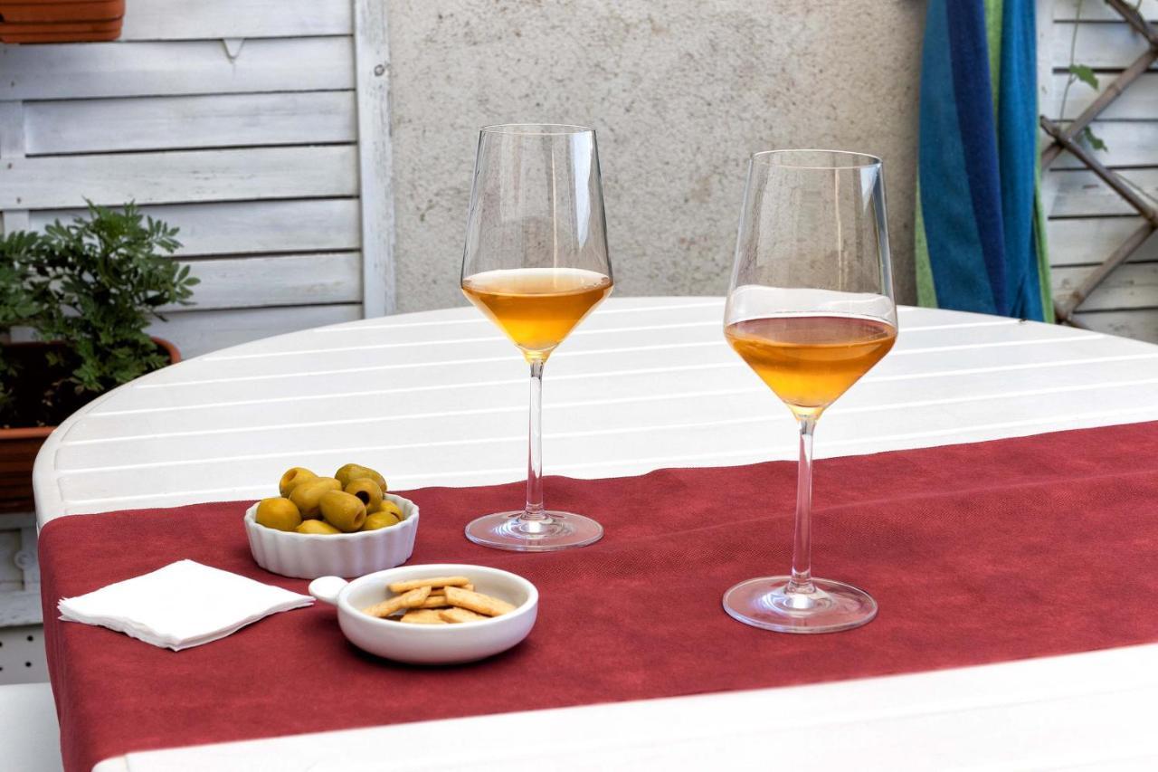 Castellanos de Villiquera Vinarius, Posada Rural المظهر الخارجي الصورة