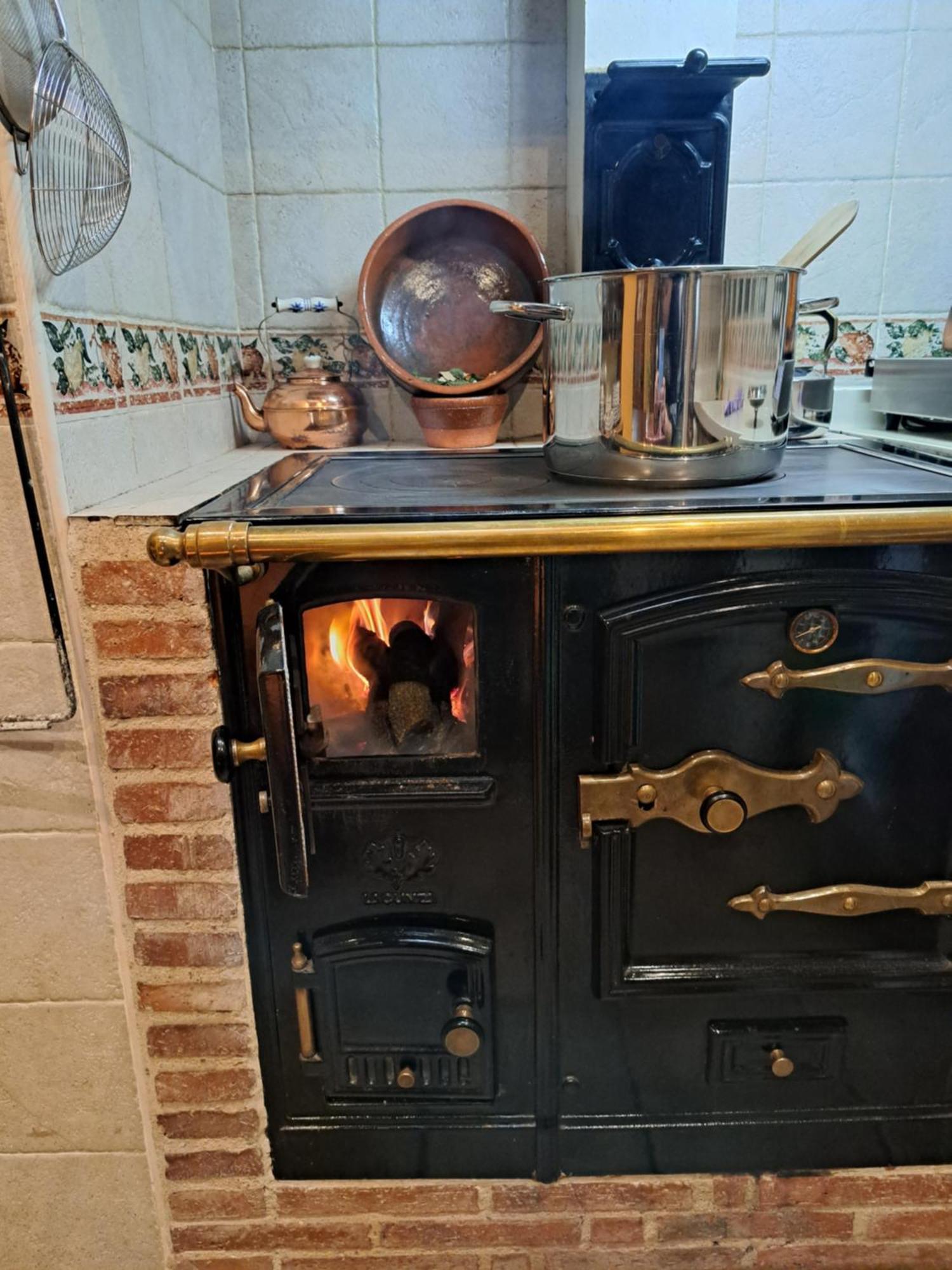 Castellanos de Villiquera Vinarius, Posada Rural المظهر الخارجي الصورة